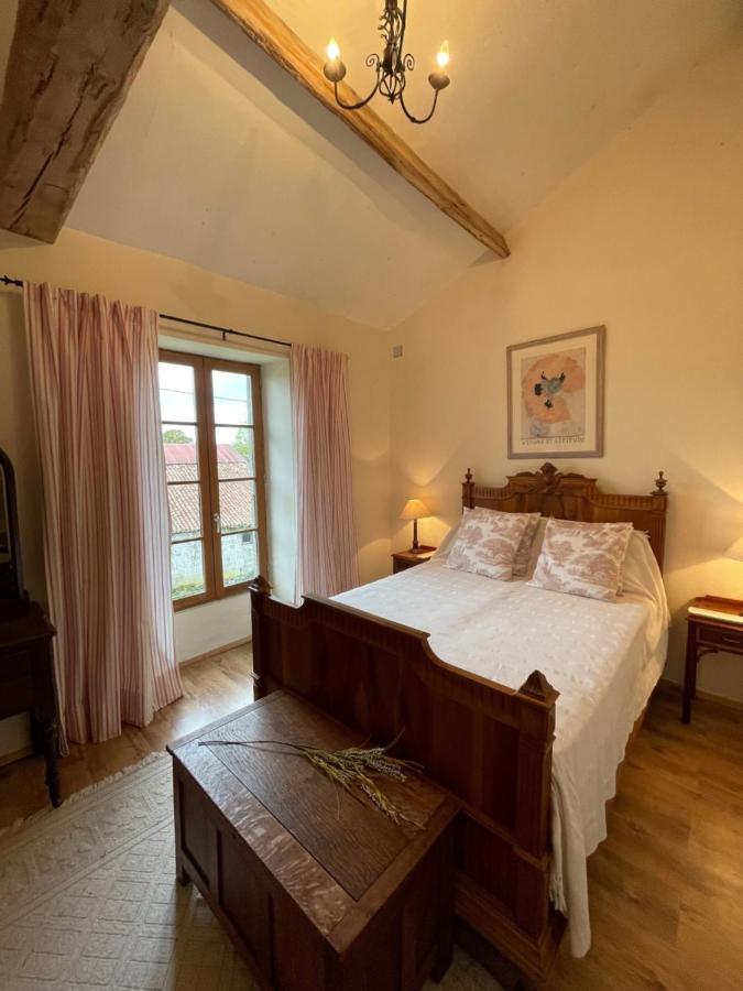 Beautiful Cottage With Private Plunge Pool/Hot Tub - 40 Mins From Puy Du Fou La Chapelle-Saint-Etienne Экстерьер фото